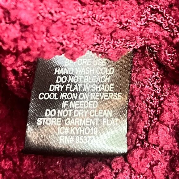 SANCTUARY V-Neck Soft Sweater - Garnet - Picture 8 of 10